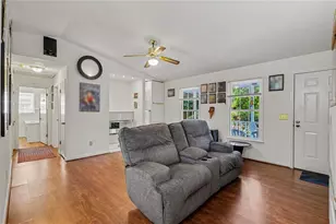 107 Pine Haven Dr, Carrollton, GA 30116 - Photo 9