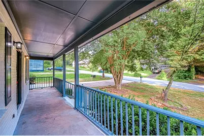 2021 Hunters Cove Dr, Lawrenceville, GA 30044 - Photo 3