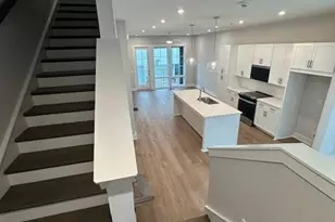 989 Bibbs Circle NW, Atlanta, GA 30318 - Photo 9