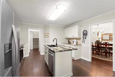4895 Farm Valley Drive NE, Woodstock, GA 30188 - Photo 7