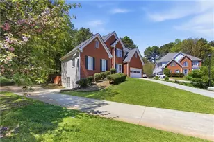 2255 Pinehaven Ct SW, Grayson, GA 30017 - Photo 3