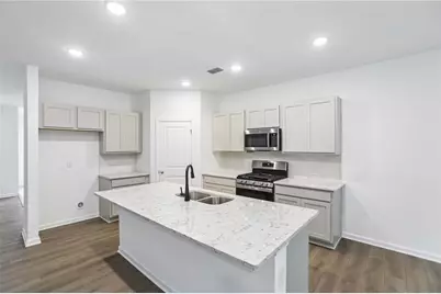 5344 Heron Bay Boulevard, Locust Grove, GA 30248 - Photo 5