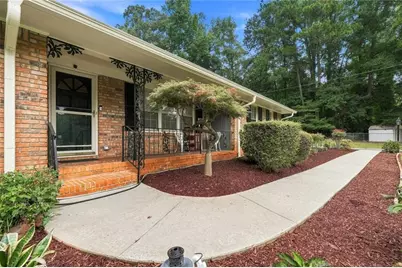 2633 Creek Lane SW, Snellville, GA 30078 - Photo 3