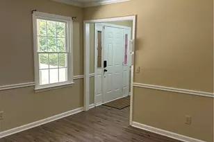 3305 Maple Ridge Ct, Suwanee, GA 30024 - Photo 3