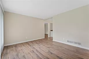 8839 Channing Dr, Jonesboro, GA 30238 - Photo 7