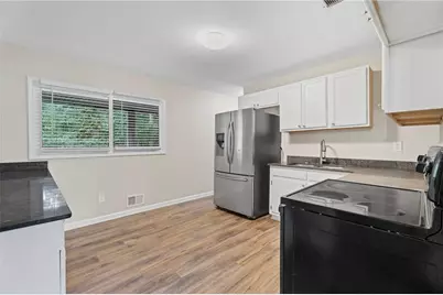 8839 Channing Drive, Jonesboro, GA 30238 - Photo 11
