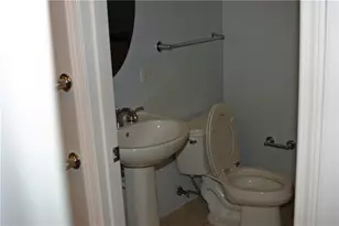 3820 Roswell Rd NE, Atlanta, GA 30342 - Photo 9