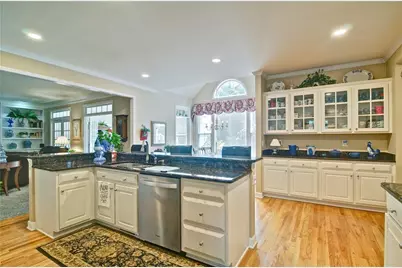 2853 Marshstone Drive SW, Marietta, GA 30064 - Photo 17