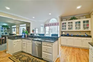 2853 Marshstone Dr SW, Marietta, GA 30064 - Photo 17