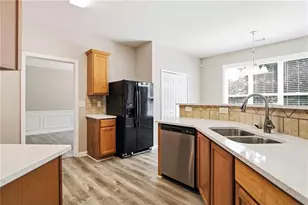 3921 Triton Ives Dr, Auburn, GA 30011 - Photo 15