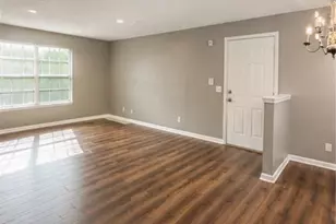 7202 Par Four Way, Lithonia, GA 30038 - Photo 3