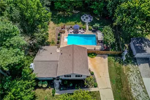3573 Habersham Ct, Buford, GA 30519 - Photo 5