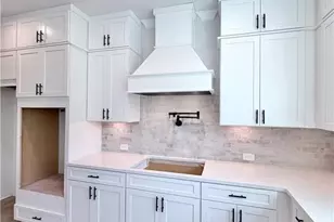 111 Bridgecrest Rd, Roswell, GA 30075 - Photo 9