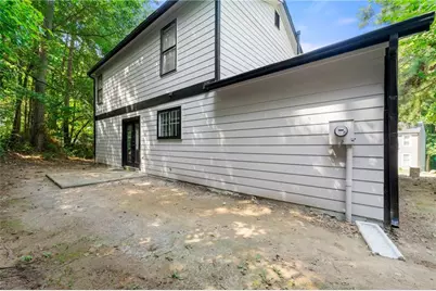 534 Woodcrest Manor Drive, Stone Mountain, GA 30083 - Photo 25