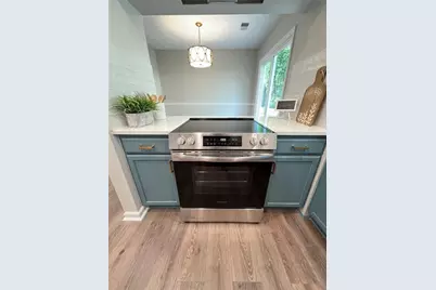 1651 Laurel Creek Circle, Lithonia, GA 30058 - Photo 11