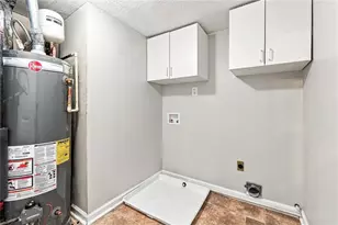 10450 Summer Creek Dr, Johns Creek, GA 30022 - Photo 23