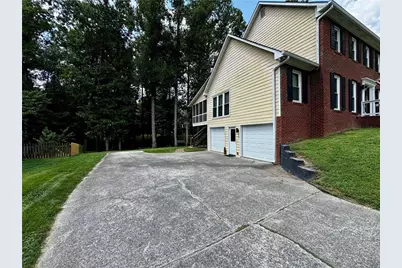1890 Dovonshire Road, Marietta, GA 30064 - Photo 25