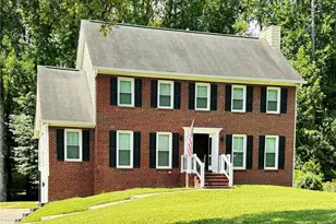 1890 Dovonshire Rd, Marietta, GA 30064 - Photo 1