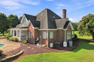 329 Willow Lks Ln, Jefferson, GA 30549 - Photo 9