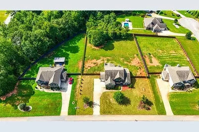 205 Vandalay Way, Locust Grove, GA 30248 - Photo 97