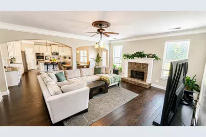 205 Vandalay Way, Locust Grove, GA 30248 - Photo 3