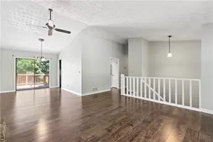 2571 Wildflower Ln, Lawrenceville, GA 30044 - Photo 5