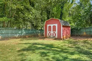 1410 Willow Bend Dr, Snellville, GA 30078 - Photo 33
