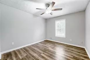 1410 Willow Bend Dr, Snellville, GA 30078 - Photo 27