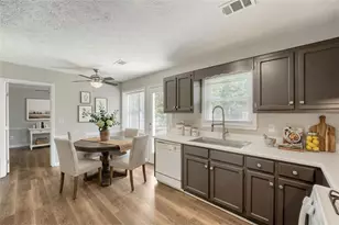 1410 Willow Bend Dr, Snellville, GA 30078 - Photo 7