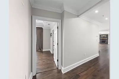 2881 Peachtree Road NE #2103, Atlanta, GA 30305 - Photo 3