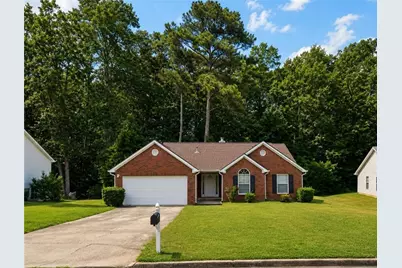 10200 Commons Crossing, Jonesboro, GA 30238 - Photo 1
