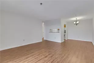 300 Johnson Ferry Road NE, Sandy Springs, GA 30328 - Photo 9