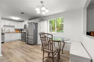 3705 Somerset Dr SW, Marietta, GA 30064 - Photo 7