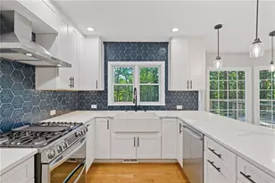 5160 Cameron Forest Pkwy, Alpharetta, GA 30022 - Photo 17