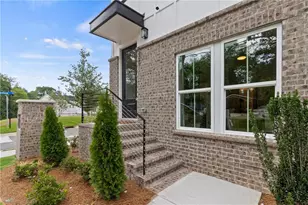 1926 Rogers Ct, Atlanta, GA 30318 - Photo 3