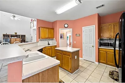 243 Harbor Pointe Drive, Stone Mountain, GA 30087 - Photo 15