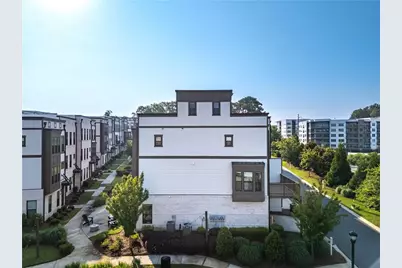 2076 Holtz Lane, Atlanta, GA 30318 - Photo 5