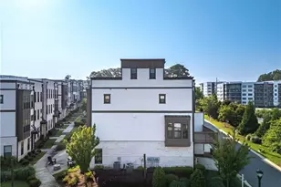 2076 Holtz Ln, Atlanta, GA 30318 - Photo 5