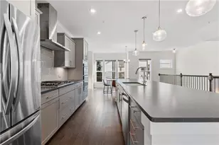 2076 Holtz Ln, Atlanta, GA 30318 - Photo 17