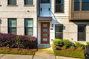 2076 Holtz Ln, Atlanta, GA 30318 - Photo 9