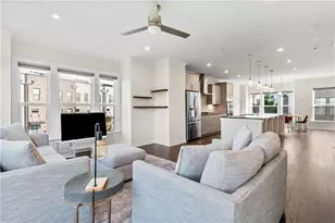 2076 Holtz Ln, Atlanta, GA 30318 - Photo 19