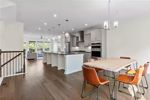 2076 Holtz Ln, Atlanta, GA 30318 - Photo 13