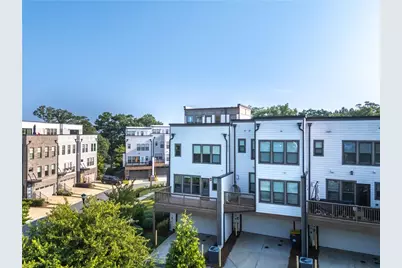 2076 Holtz Lane, Atlanta, GA 30318 - Photo 3