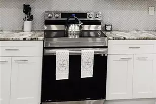 4058 Sweetbriar Ln, Forest Park, GA 30297 - Photo 5