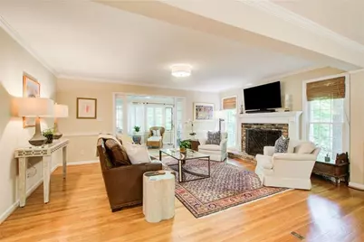 635 Winding Creek Court, Sandy Springs, GA 30328 - Photo 11