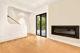1434 Meadowcreek Ln, Dunwoody, GA 30338 - Photo 31