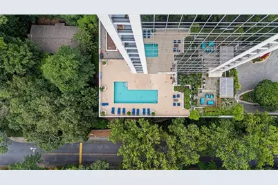2828 Peachtree Road NW #1002, Atlanta, GA 30305 - Photo 11