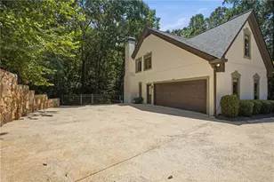 2175 River Cliff Dr, Roswell, GA 30076 - Photo 61