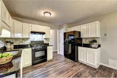 235 Tanners Court, Alpharetta, GA 30022 - Photo 9