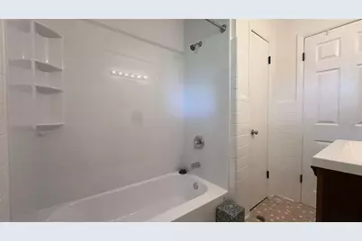 2498 Lakewood Drive, Kennesaw, GA 30152 - Photo 17